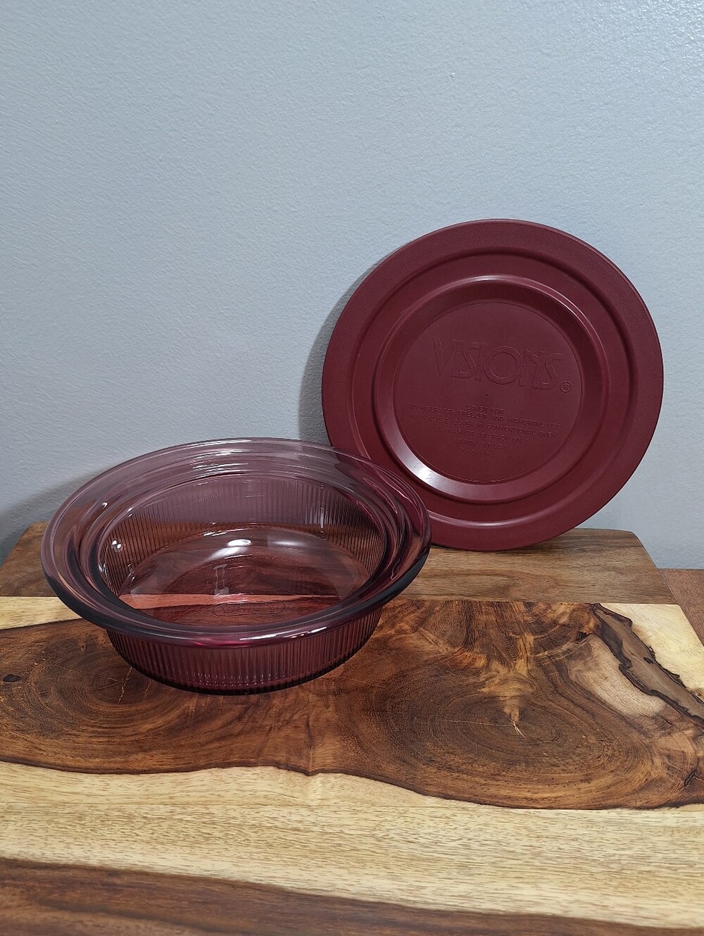 Vtg Vision Ware Cranberry 24oz Casserole Dish V-30-B With Plastic Corning Lid